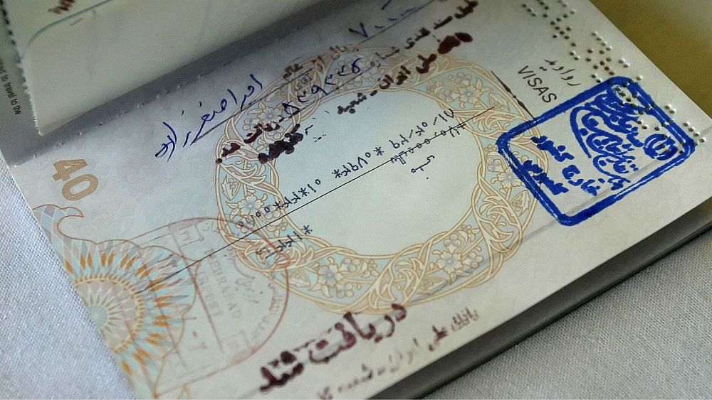 مصوبه مجلس ایران مسافران برای خروج از کشور به جز عوارض مالیات هم