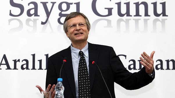 Prof. Dr. DANI RODRIK Prof. Dr. DANI RODRIK