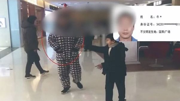 Çinli belediye vatandaşların pijamalı fotoğraflarını yayınladığı için özür diledi Çinli belediye vatandaşların pijamalı fotoğraflarını yayınladığı için özür diledi