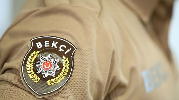 AK Parti bekçilere yeni görevler getiren teklifi TBMM'ye sundu AK Parti bekçilere yeni görevler getiren teklifi TBMM'ye sundu