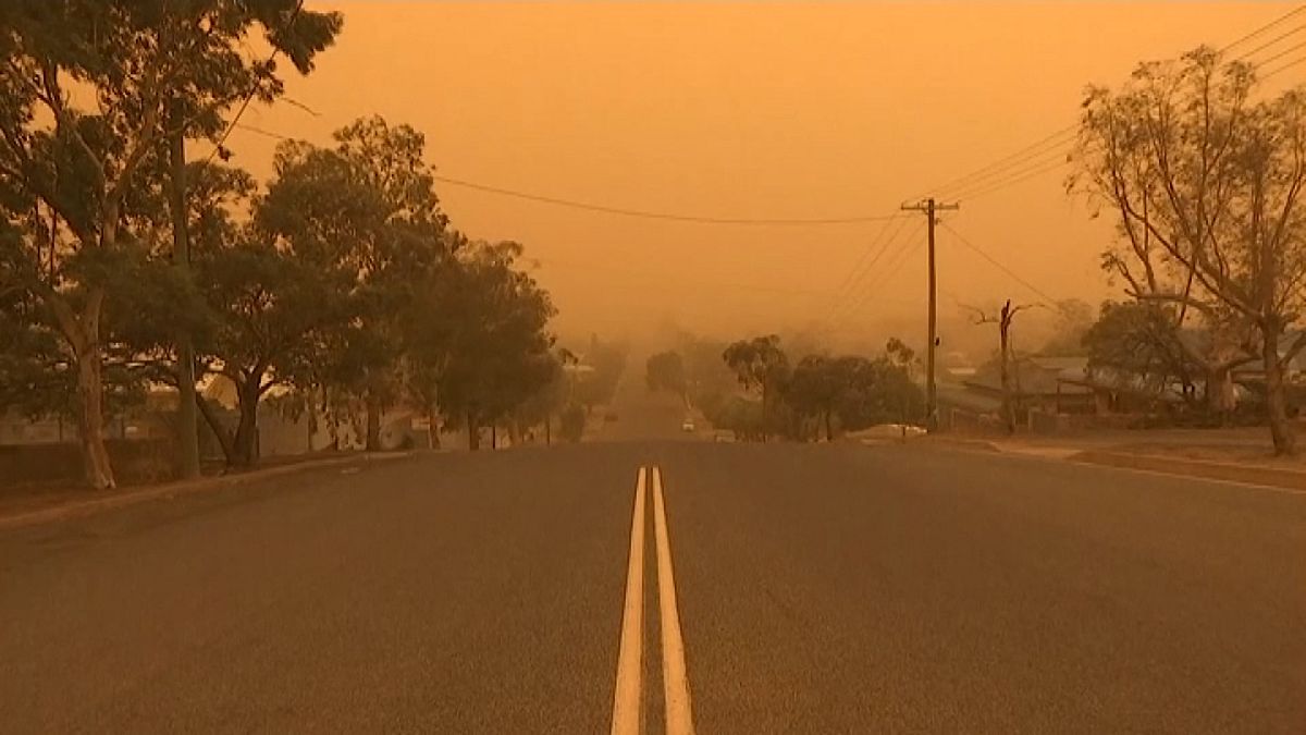 Tempestades de areia abatem-se sobre cidades australianas