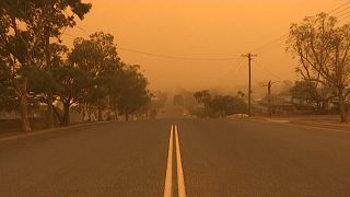 Avustralya'nın Broken Hill kasabasında gökyüzü toz bulutuyla kaplandı