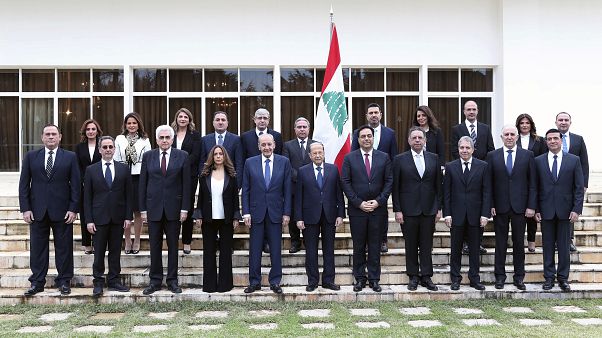 الحكومة اللبنانية الجديدة ... اختصاصيون أم واجهة لطرف سياسي واحد؟ الحكومة اللبنانية الجديدة ... اختصاصيون أم واجهة لطرف سياسي واحد؟