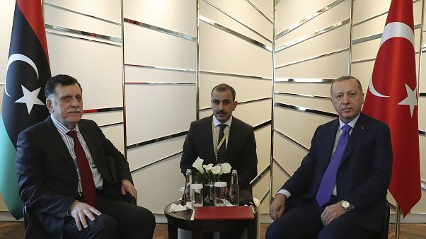 Η Άγκυρα δεν θα στείλει άλλους στρατιωτικούς συμβούλους στη Λιβύη εφόσον τηρηθεί η εκεχειρία Η Άγκυρα δεν θα στείλει άλλους στρατιωτικούς συμβούλους στη Λιβύη εφόσον τηρηθεί η εκεχειρία
