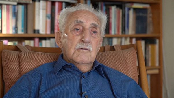 Леону Вайнтраубу сегодня 94, он прошел через Лодзинское гетто и три лагеря смерти, в том числе и Освенцим Леону Вайнтраубу сегодня 94, он прошел через Лодзинское гетто и три лагеря смерти, в том числе и Освенцим