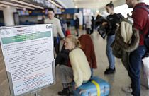 Anweisungen für Reisende nach Wuhan am Flughafen in Rom, 21. Januar 2020