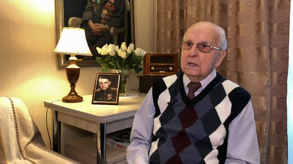 Testigo de la liberación de Auschwitz: "La luz de sus ojos reflejaba que el infierno había acabado" Testigo de la liberación de Auschwitz: "La luz de sus ojos reflejaba que el infierno había acabado"