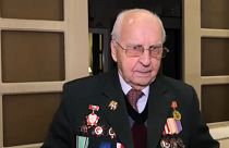 Aki letörte az auschwitzi lakatot