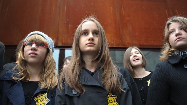 Euronews responde: ¿Qué se enseña en las escuelas europeas sobre el Holocausto? Euronews responde: ¿Qué se enseña en las escuelas europeas sobre el Holocausto?