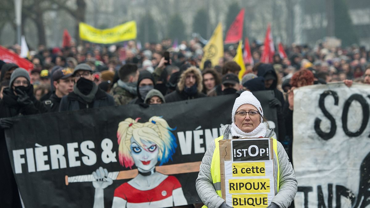 تواصل المظاهرات في فرنسا ضد إصلاح قانون التقاعد