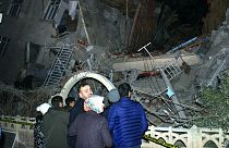 زلزله ۶.۸ ریشتری شرق ترکیه؛ دستکم ۲۲ نفر کشته شدند