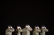 نتیجه یک نظرسنجی: نیمی از افغان‌ها موافق خروج آمریکا پس از توافق با طالبان هستند