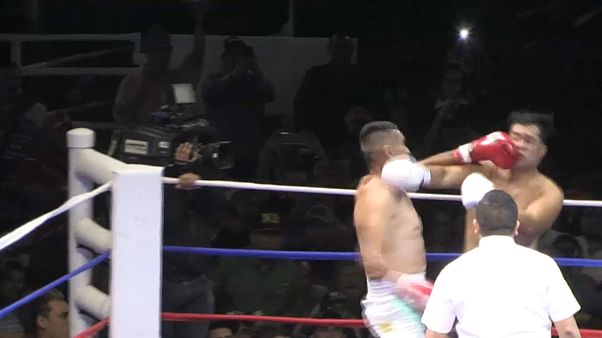 Polémica en Guatemala por un combate de boxeo entre dos alcaldes Polémica en Guatemala por un combate de boxeo entre dos alcaldes