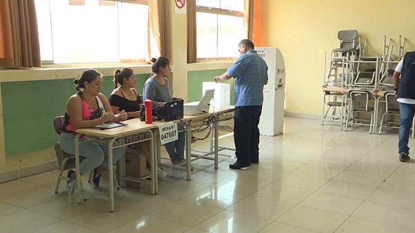 Perú celebra elecciones legislativas para poner fin a la crisis política Perú celebra elecciones legislativas para poner fin a la crisis política