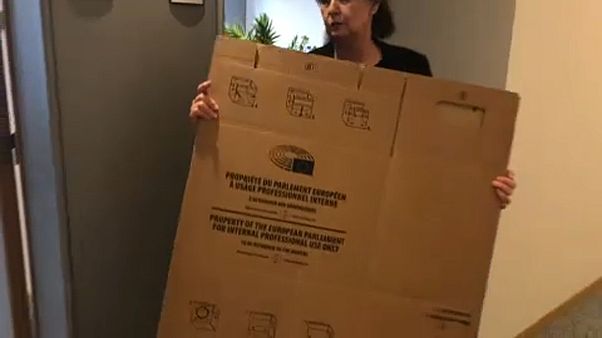Kisten packen, Brexit kommt Kisten packen, Brexit kommt