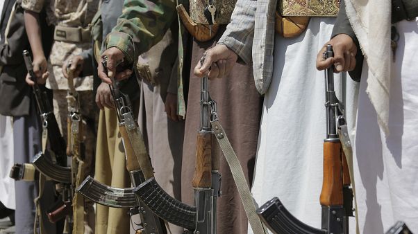 الحوثيون يعلنون "إعادة تأهيل" 64 طفلا مجندا الحوثيون يعلنون "إعادة تأهيل" 64 طفلا مجندا