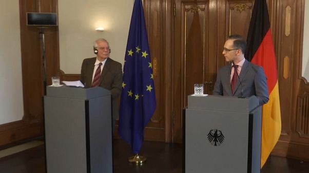Χ. Μάας: Κυρώσεις για παραβίαση του εμπάργκο όπλων στη Λιβύη Χ. Μάας: Κυρώσεις για παραβίαση του εμπάργκο όπλων στη Λιβύη