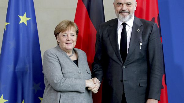 Merkel a Nyugat-Balkán EU-s integrációja mellett Merkel a Nyugat-Balkán EU-s integrációja mellett