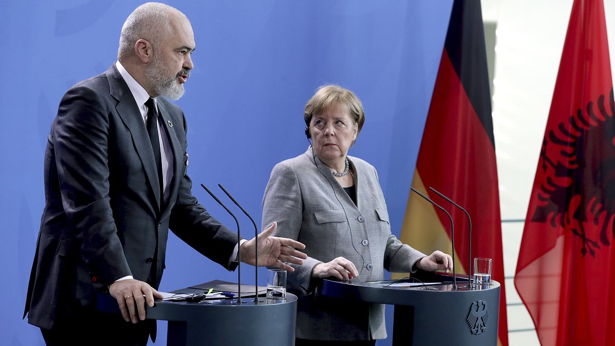 Меркель ждёт Скопье и Тирану в ЕС