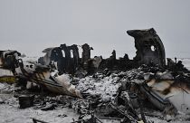 Afganistan'ın Gazne vilayetinde düşen uçağın enkazı