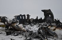 Afganistan'ın Gazne vilayetinde düşen uçağın enkazı