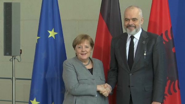 La Germania insiste per allargare l'Ue ai Balcani occidentali La Germania insiste per allargare l'Ue ai Balcani occidentali