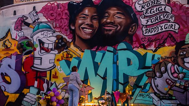 Kobe Bryant et sa fille Gianna sur les murs de Los Angeles Kobe Bryant et sa fille Gianna sur les murs de Los Angeles