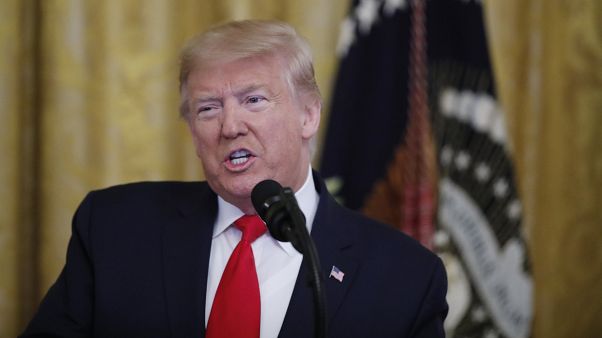 Дональд Трамп представил "сделку века" Дональд Трамп представил "сделку века"