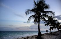 Airbnb Bahamalar'da Dorian Kasırgası'nın yaralarını saracak 5 gönüllü arıyor