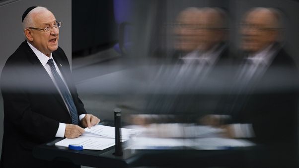 Gemeinsames Gedenken an NS-Opfer: Rivlin und Steinmeier im Bundestag Gemeinsames Gedenken an NS-Opfer: Rivlin und Steinmeier im Bundestag
