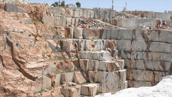 Koronavirüs Türkiye'deki madencilik sektörünü derinden etkiliyor Koronavirüs Türkiye'deki madencilik sektörünü derinden etkiliyor