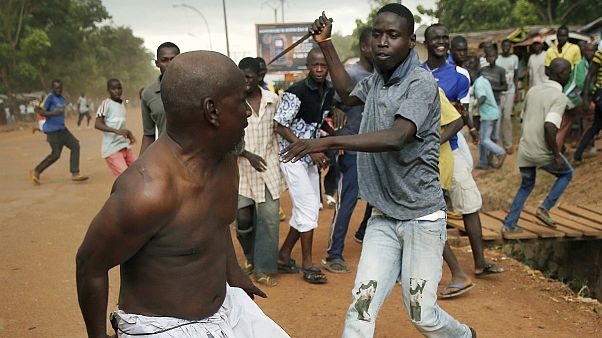 Orta Afrika Cumhuriyeti'nde kanlı çatışma: Ölü sayısı 40'ı geçti Orta Afrika Cumhuriyeti'nde kanlı çatışma: Ölü sayısı 40'ı geçti