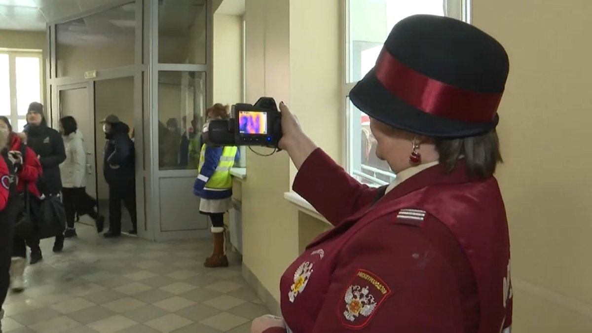 Коронавирус: проверки в российских аэропортах