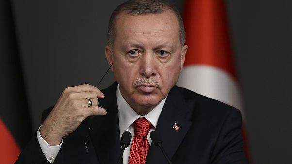 إردوغان يتهم روسيا بعدم احترام الاتفاقات المبرمة مع تركيا إردوغان يتهم روسيا بعدم احترام الاتفاقات المبرمة مع تركيا