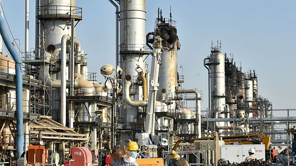 İran'ın desteklediği Yemen'deki Husiler, Saudi Aramco şirketini füzelerle vurdu İran'ın desteklediği Yemen'deki Husiler, Saudi Aramco şirketini füzelerle vurdu