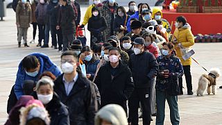 Koronavírus: megkezdték a 600 Kínában rekedt európai kimenekítését