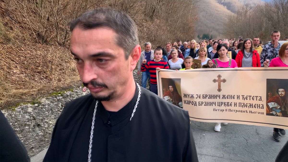 Proteste gegen Kirchengesetz in Montenegro: Es geht um "serbische Identität"