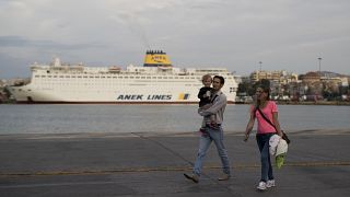 Grécia quer impulsionar nascimentos