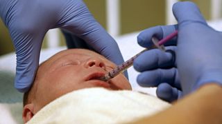 طفل يتلقى جرعة مورفين في مستشفى للأطفال شرقي تينسي الأمريكية - 2013/03/29
