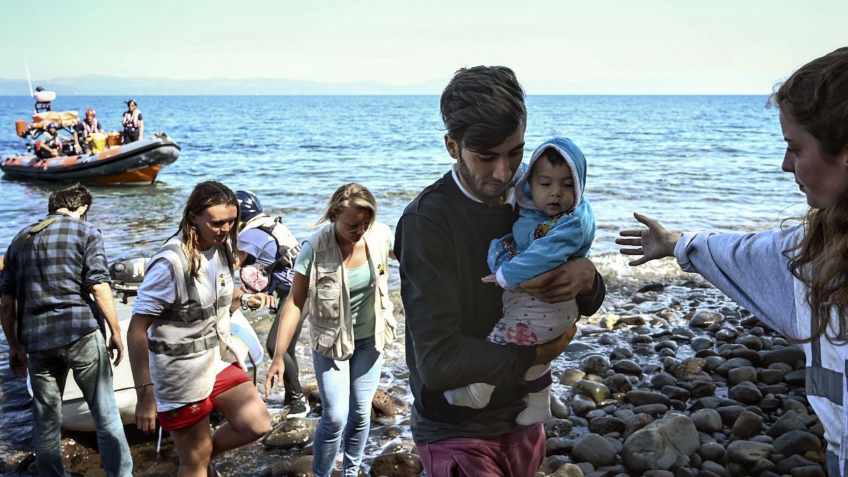 Griechenland plant schwimmende See-Barrieren gegen Migranten