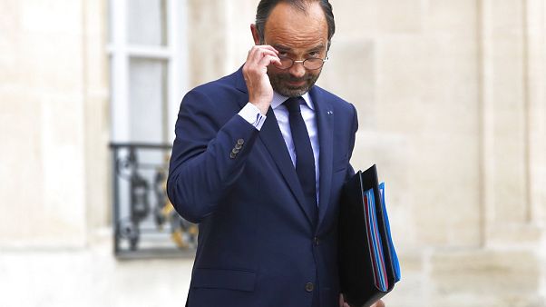 Álláshalmozó lehet a francia miniszterelnök Álláshalmozó lehet a francia miniszterelnök