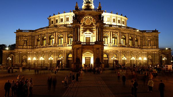 Skandal um Dresdner Semperopernball: Was macht Roland Kaiser? Skandal um Dresdner Semperopernball: Was macht Roland Kaiser?