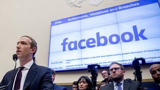 Роскомнадзор возбудил административное дело в отношении Facebook и Twitter