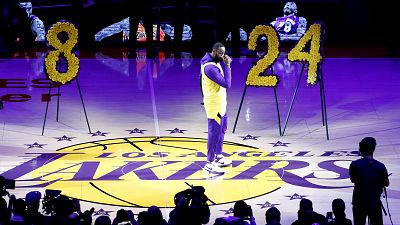 Los Angeles Lakers'ın yıldız oyuncusu LeBron James, anma töreninde duygusal bir konuşma yaptı.