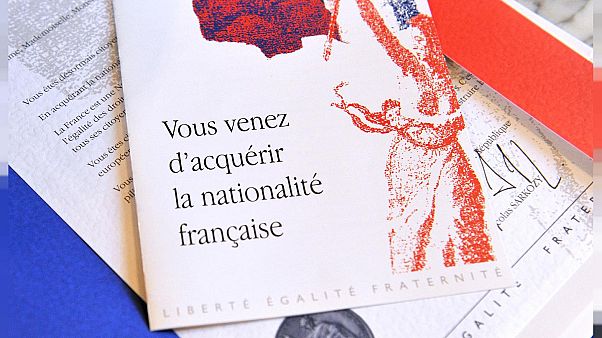 Fransa'da 'Türkiye'ye siyasi bağlılık' vatandaşlık reddine gerekçe oldu Fransa'da 'Türkiye'ye siyasi bağlılık' vatandaşlık reddine gerekçe oldu