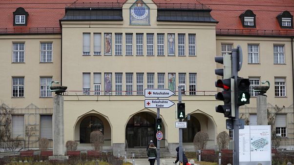 Coronavirus: Münchner Webasto-Mitarbeiter infiziert - auch Familie? Coronavirus: Münchner Webasto-Mitarbeiter infiziert - auch Familie?