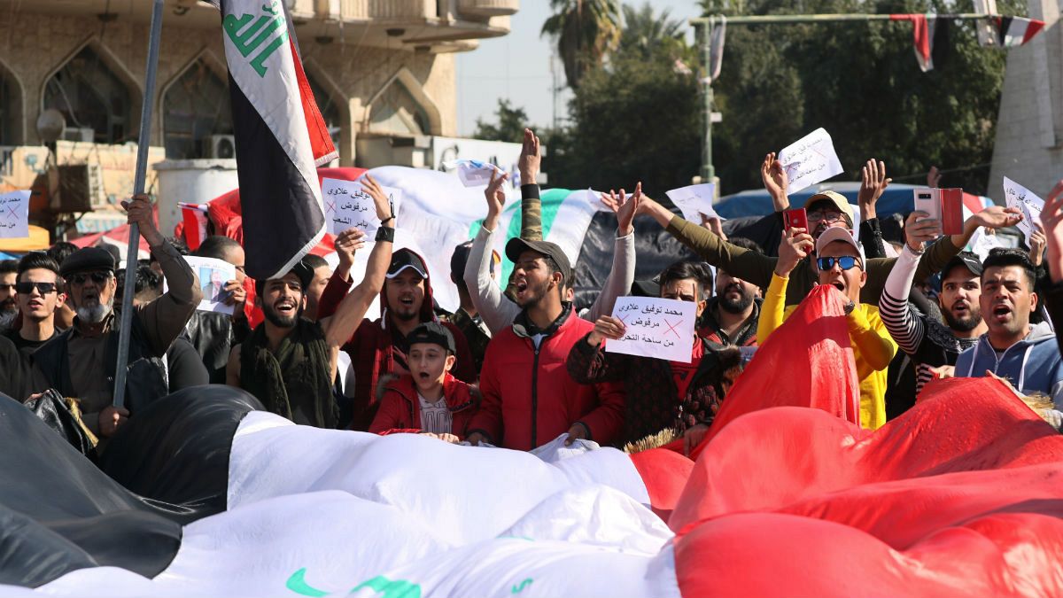 معترضان عراقی علیه نخست وزیر جدید به خیابان‌ آمدند