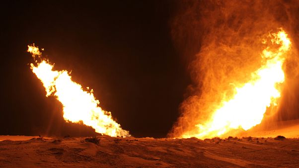 صورة أرشيفية لتفجير مماثل لخط الغاز عام 2012 صورة أرشيفية لتفجير مماثل لخط الغاز عام 2012