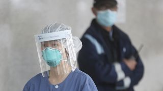 Koronavirüs salgınında can kaybı SARS'ı geçti: En az 361 ölü