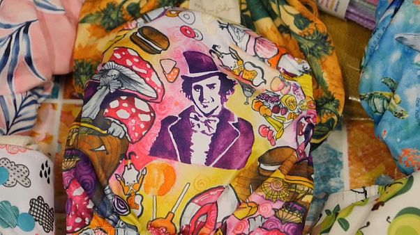 Viele bunte Stoffwindeln, der Umwelt zuliebe Viele bunte Stoffwindeln, der Umwelt zuliebe